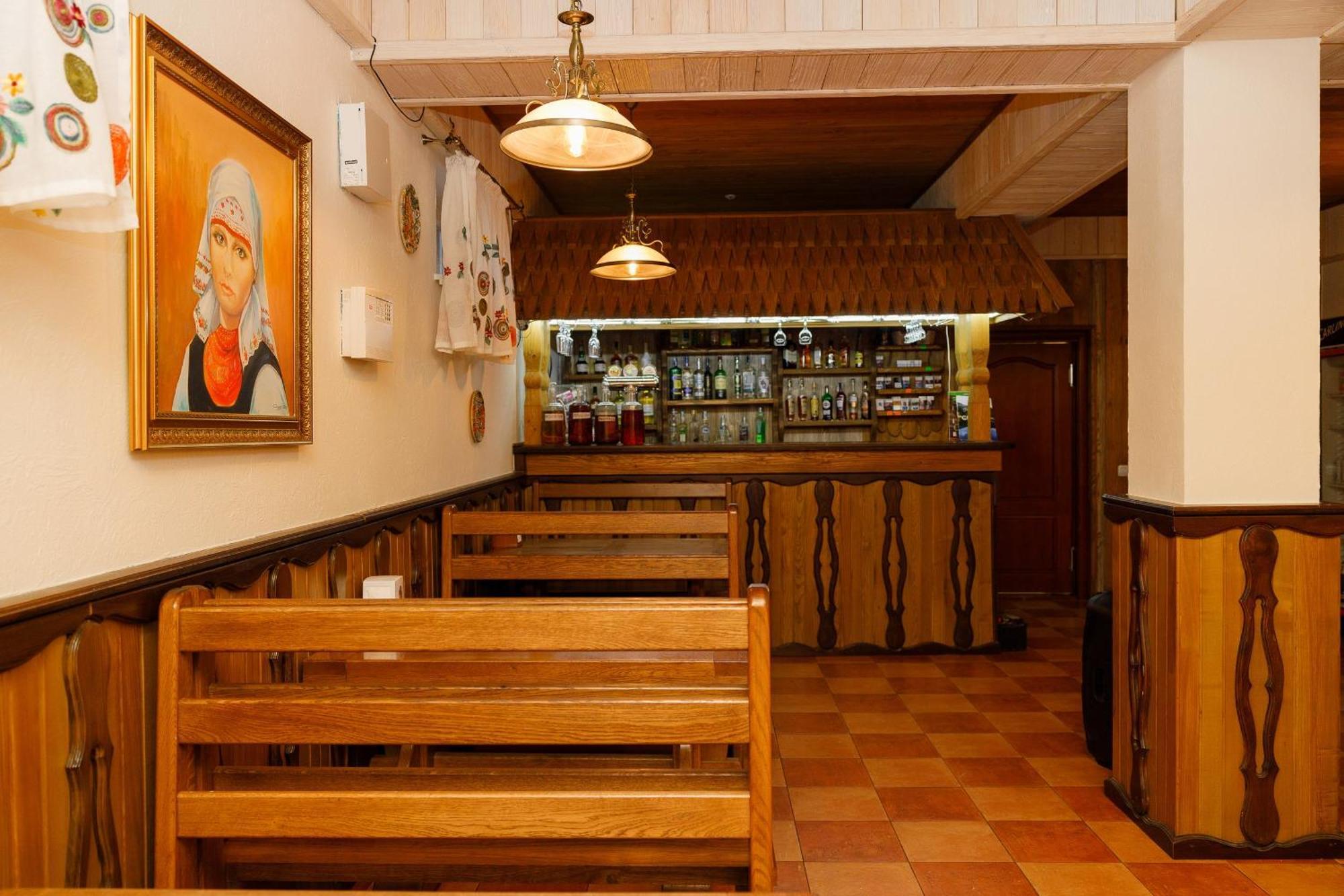 Hotel Gostyniy Dvir Synevir Synewyr Exterior foto